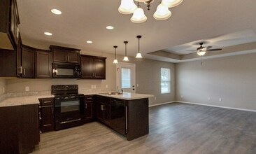 862 S Waco Ave in Springfield, MO - Building Photo - Building Photo