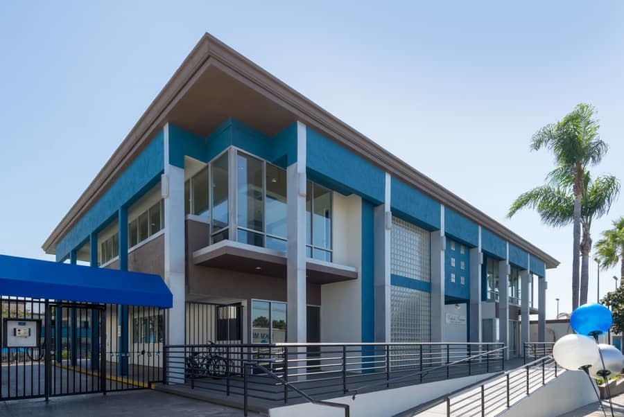 Westside Terrace Apartments in Los Angeles, CA - Building Photo