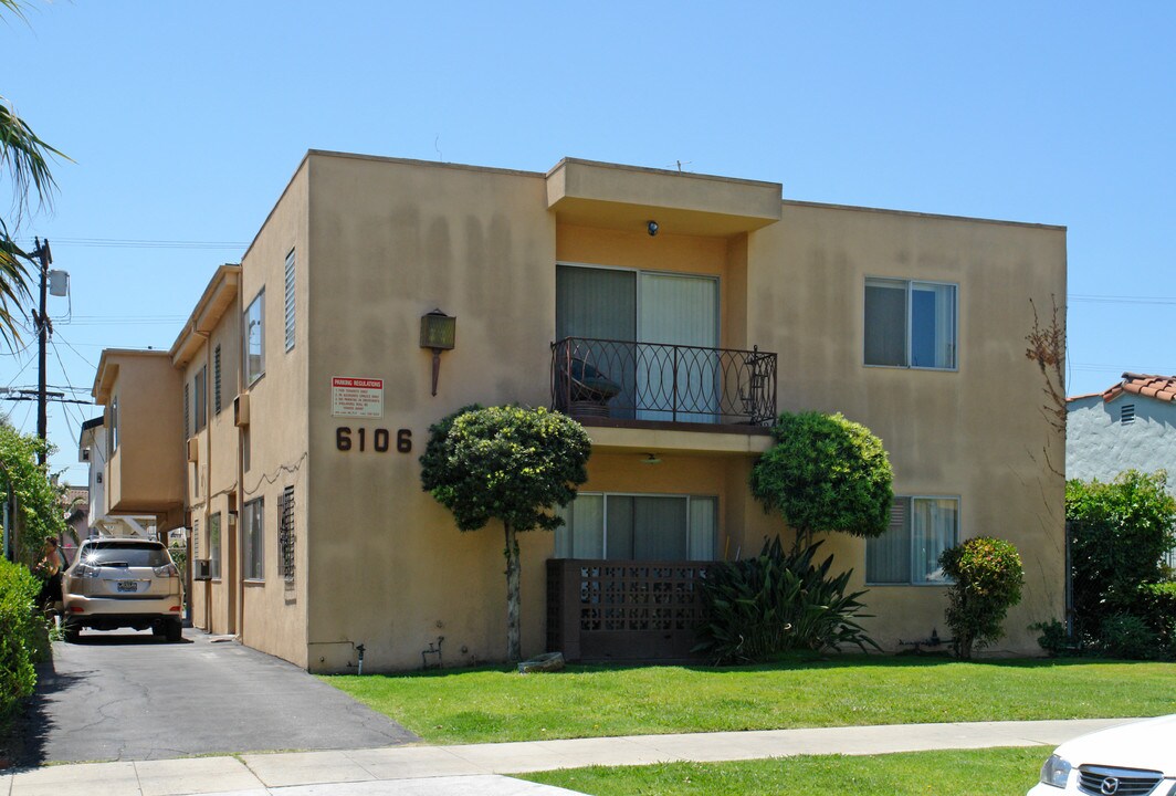 6106 Cashio St in Los Angeles, CA - Building Photo