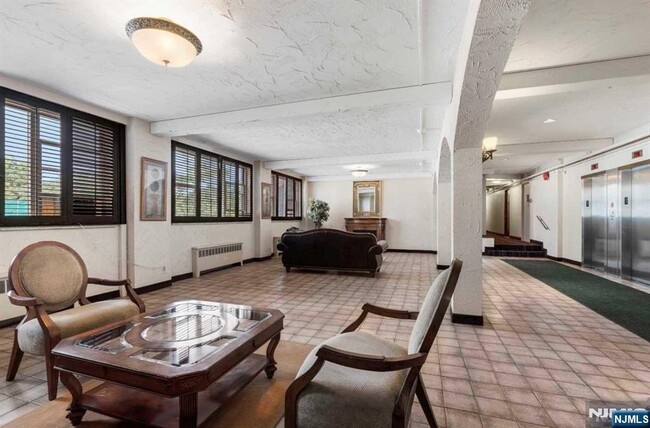 1450 Palisade Ave in Fort Lee, NJ - Building Photo - Building Photo