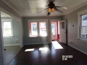 2917 Pacific Ave in Hoquiam, WA - Building Photo - Building Photo