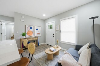 1114 Oakland Dr SW in Atlanta, GA - Building Photo - Building Photo