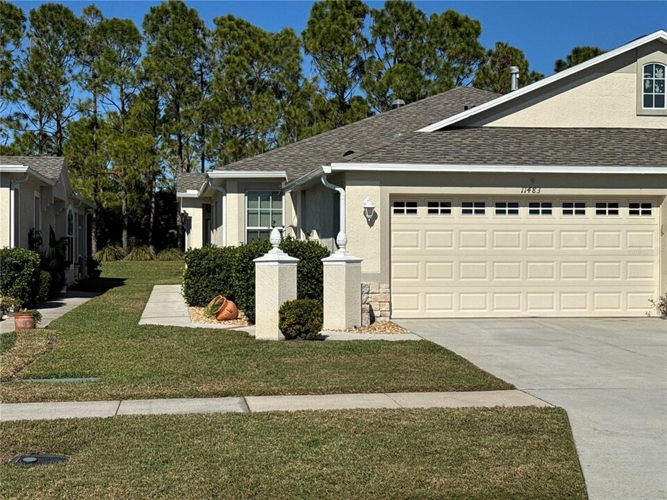 11483 Cambray Creek Loop in Riverview, FL - Building Photo