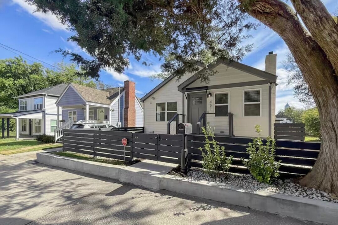 437 Griffin St NW in Atlanta, GA - Building Photo