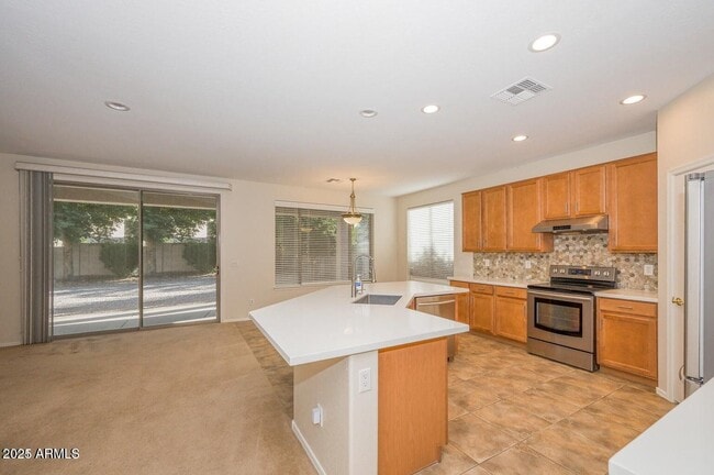 property at 8781 W Hayward Ave