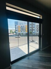 10411 Old Placerville Rd in Sacramento, CA - Building Photo - Building Photo