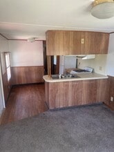 881 Main St in Hopkinton, RI - Building Photo - Building Photo
