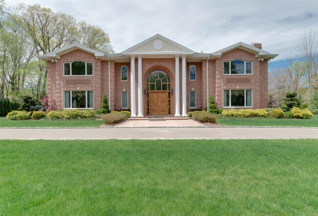 5 Beech Dr in Kings Point, NY - Building Photo - Building Photo