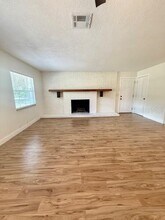 92 Melodie Ln in DeLand, FL - Building Photo - Building Photo