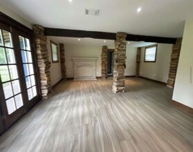 10405 Gulf Meadows Dr in Houston, TX - Building Photo - Building Photo