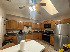 1433 Captains Walk in Fort Pierce, FL - Building Photo - Building Photo