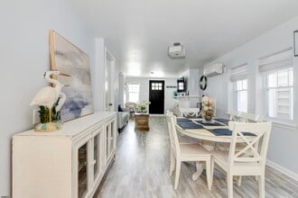 18 N Newark Ave in Ventnor City, NJ - Building Photo - Building Photo