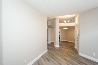 456 Wright Way in Henderson, NV - Building Photo - Building Photo