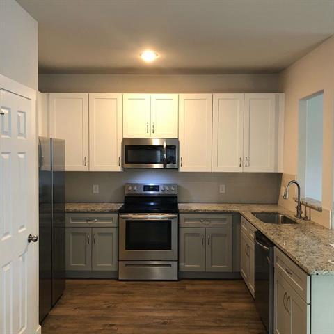 property at 419 E Elm St