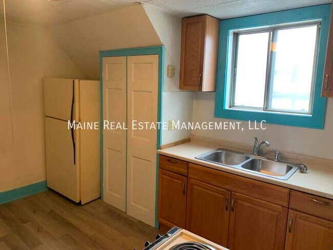 123 Union St in Brewer, ME - Building Photo - Building Photo