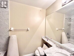 50 Absolute Ave in Mississauga, ON - Building Photo - Building Photo