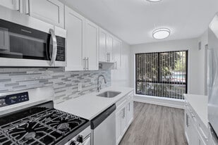 Cityside Huntington Metro in Alexandria, VA - Building Photo