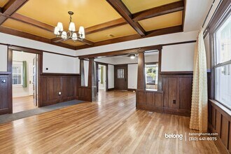 1610 W 36th Pl in Los Angeles, CA - Foto de edificio - Building Photo