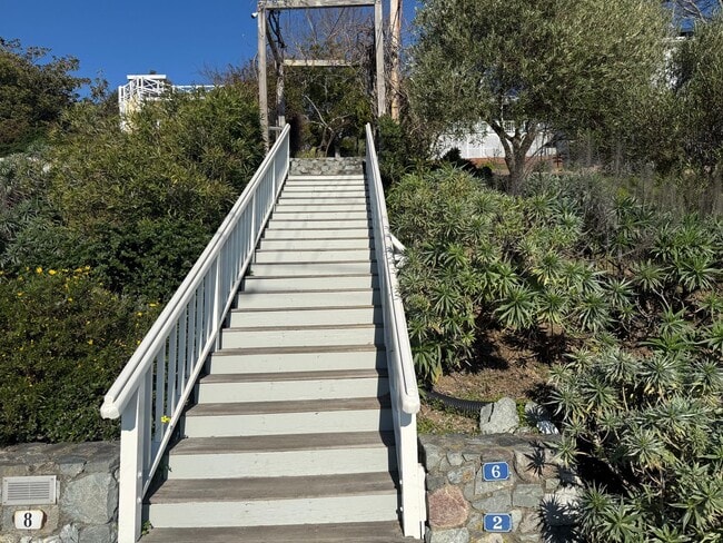 2 Main St in San Quentin, CA - Building Photo - Building Photo