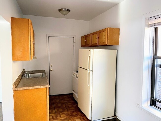931 W Sunnyside Ave in Chicago, IL - Building Photo - Building Photo