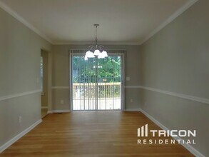 1302 Waymar Way SW in Marietta, GA - Building Photo - Building Photo