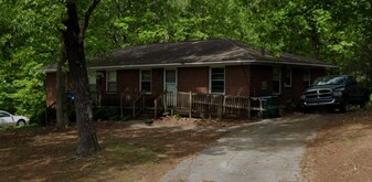 468 Taylor St in Royston, GA - Building Photo