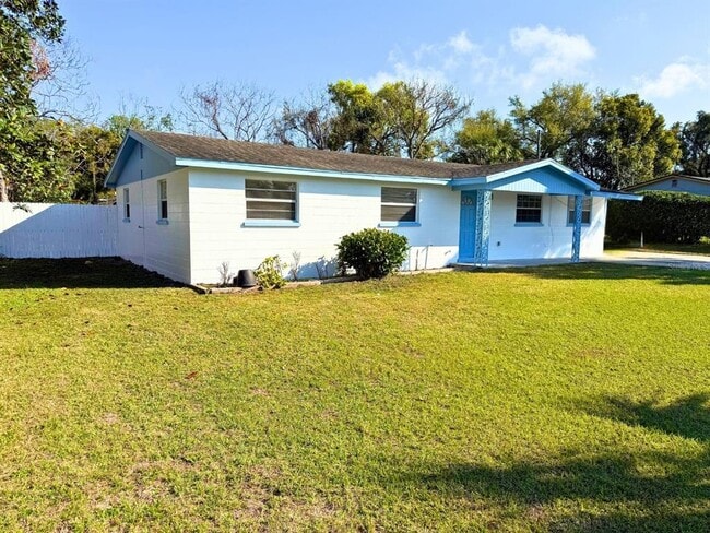 1821 Bellgrove St in Lakeland, FL - Building Photo - Building Photo