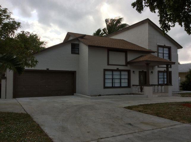 1316 N Mangonia Dr in West Palm Beach, FL - Building Photo