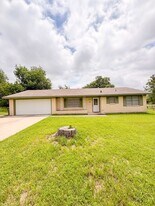 2017 S 13th St in Temple, TX - Building Photo