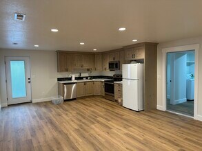 2237 W 1370 N in Clinton, UT - Building Photo - Building Photo