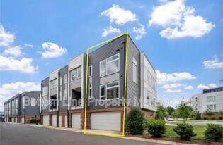 118 W Poindexter Dr in Charlotte, NC - Building Photo