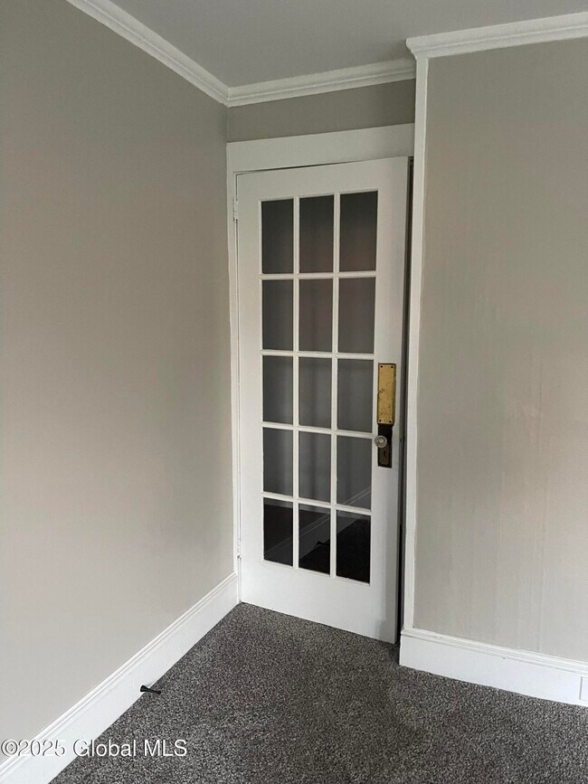 42 Mechanic St in Hoosick Falls, NY - Building Photo - Building Photo