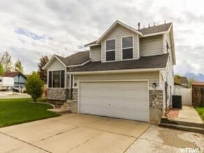 1220 N 250 W in Layton, UT - Building Photo - Building Photo