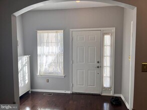 637 Fawn Cir in King of Prussia, PA - Building Photo - Building Photo