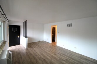 501 E Prospect Ave, Unit Apt 1D in Mount Prospect, IL - Building Photo - Building Photo