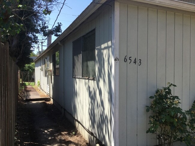 6543 N Maryland Ave in Portland, OR - Building Photo - Building Photo