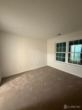 1217 Waterford Dr in Edison, NJ - Building Photo - Building Photo