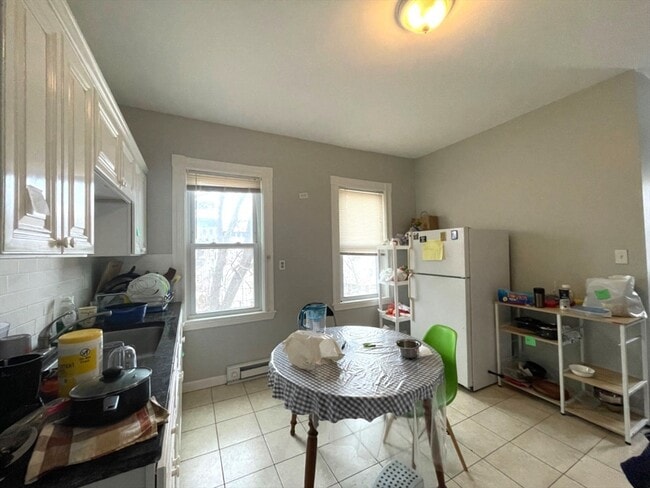 4 Athol St in Boston, MA - Building Photo - Building Photo