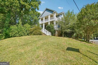 411 Deering Rd NW in Atlanta, GA - Foto de edificio - Building Photo