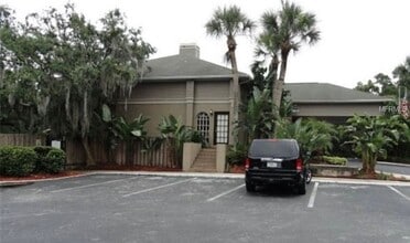 305 Wymore Rd in Altamonte Springs, FL - Foto de edificio - Building Photo