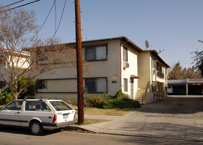 7412 Canby Ave in Reseda, CA - Building Photo - Building Photo