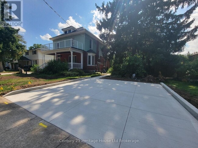 property at 158-158 Laurel St