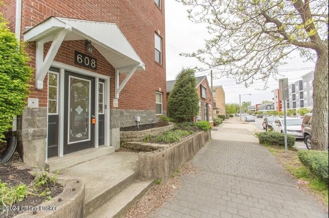property at 608 E Spring St
