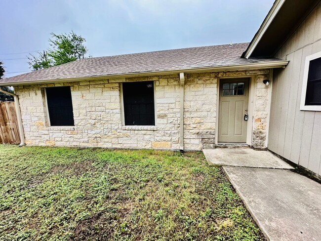 property at 1611 Onion Creek Village Dr