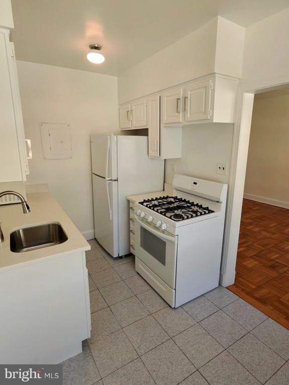 property at 4491 MacArthur Blvd NW