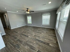 457 Buffalo Way in North Fort Myers, FL - Building Photo - Building Photo