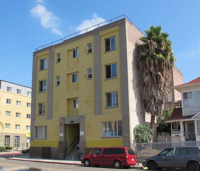 Central City Apartments in Los Angeles, CA - Foto de edificio - Building Photo