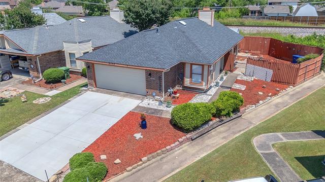property at 2135 Rose Cliff Ln