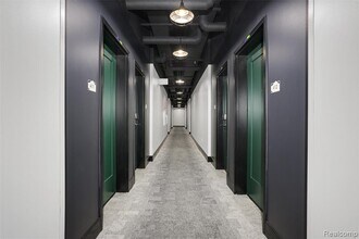 411 Piquette Ave in Detroit, MI - Foto de edificio - Building Photo