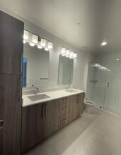 10264 NW 75th Ter in Doral, FL - Building Photo - Building Photo